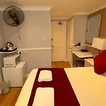 Classic Hyde Park Hotel
